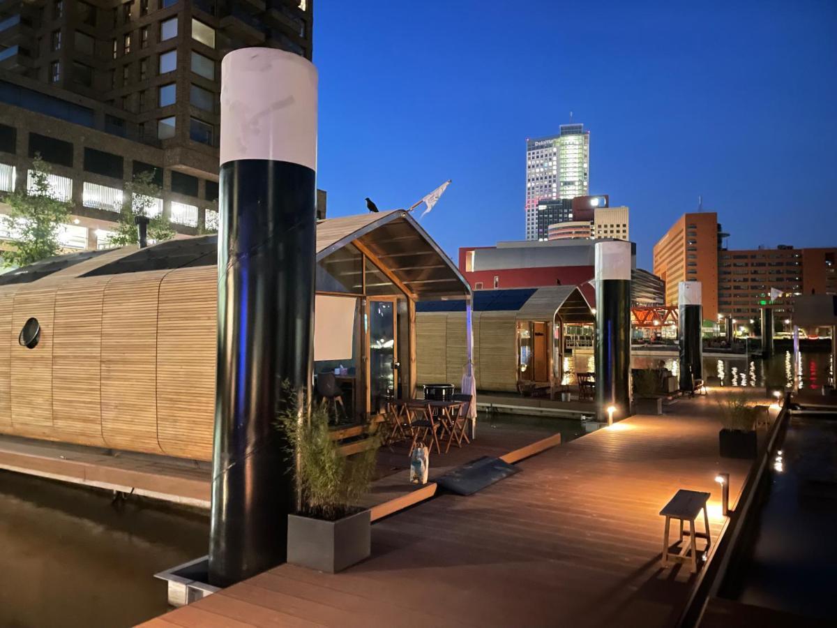 Hotel Wikkelboat Nr2 At Floating Rotterdam Rijnhaven Zewnętrze zdjęcie