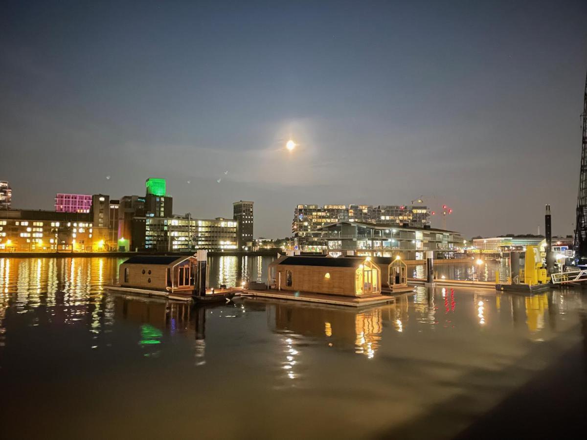 Hotel Wikkelboat Nr2 At Floating Rotterdam Rijnhaven Zewnętrze zdjęcie
